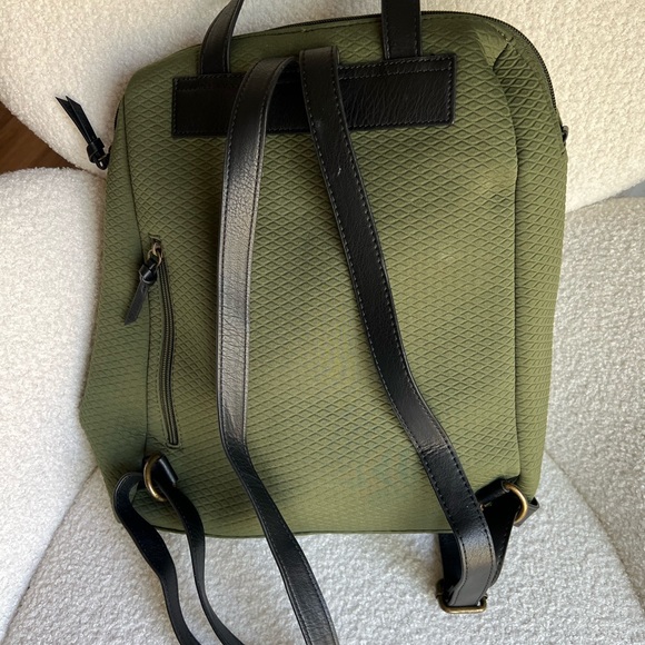Elliott Lucca by The Sak Olvera Backpack Women Green Neoprene Laptop Utility Bag - Picture 2 of 7